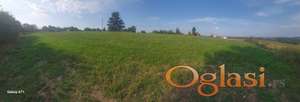 Plac u Lipovici, panoramski pogled na Avalu